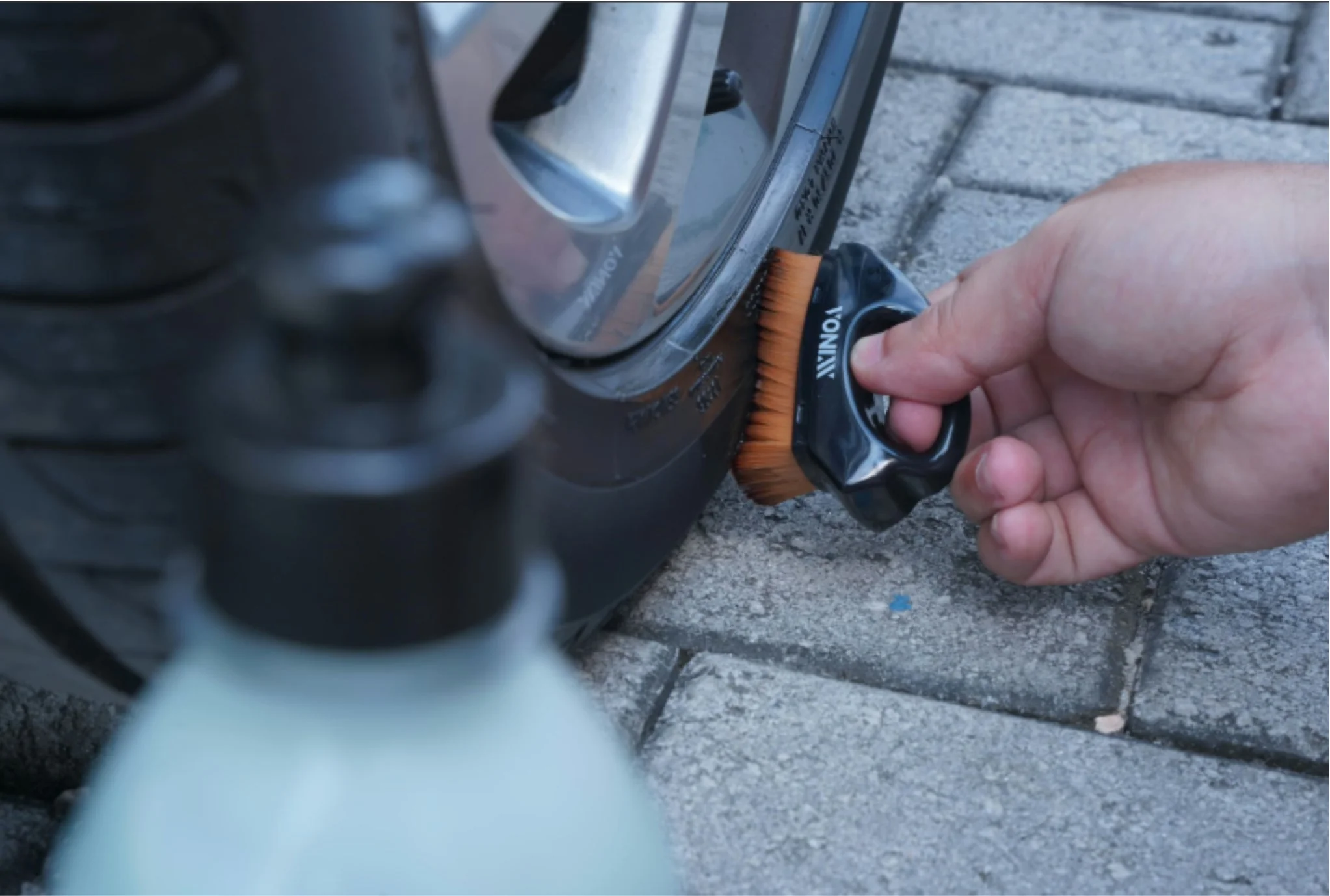 Vonixx Applicator Brush - Image 3